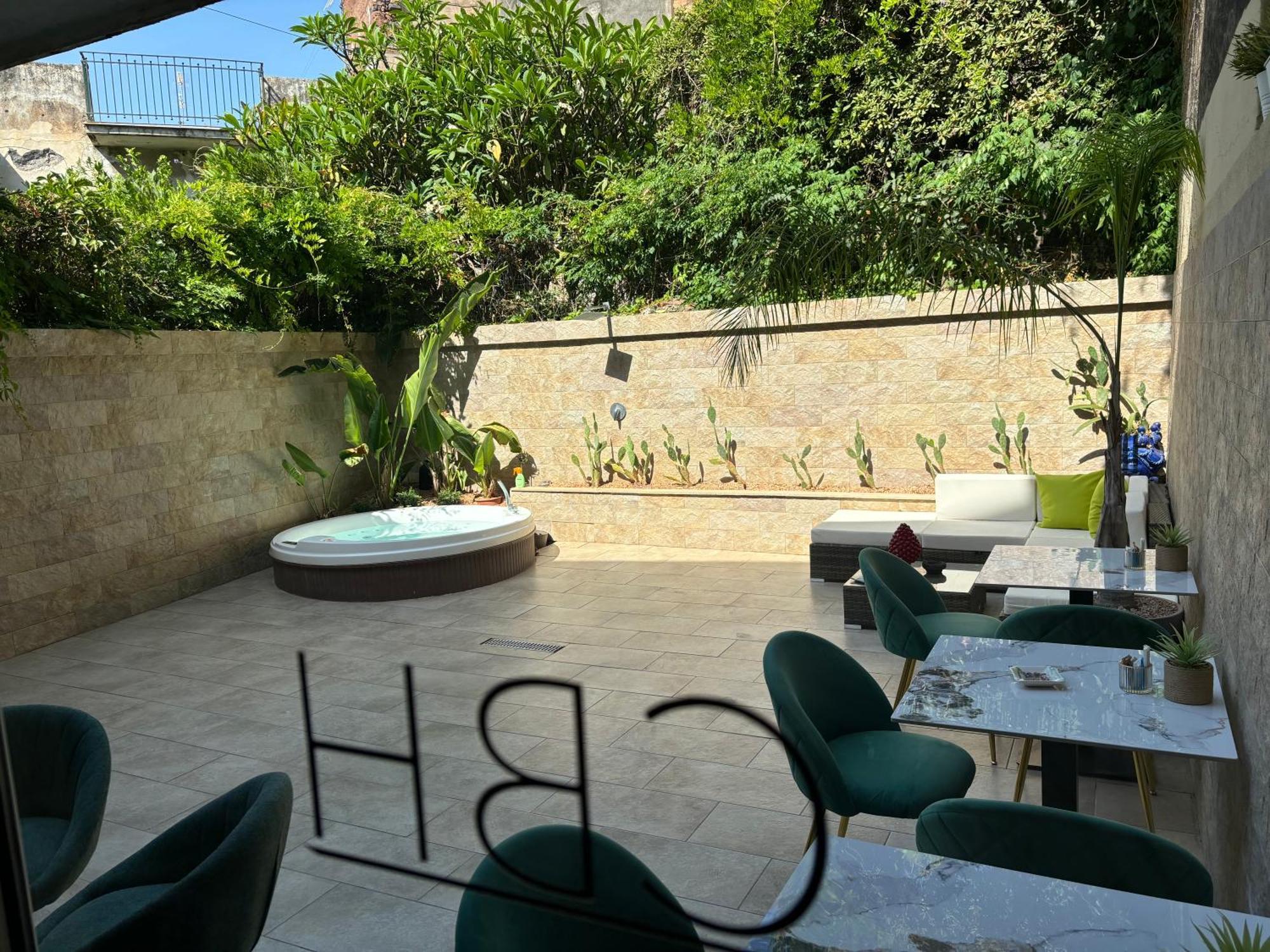 Cbh Sicitaly Group Bed and Breakfast Aci Castello Eksteriør billede
