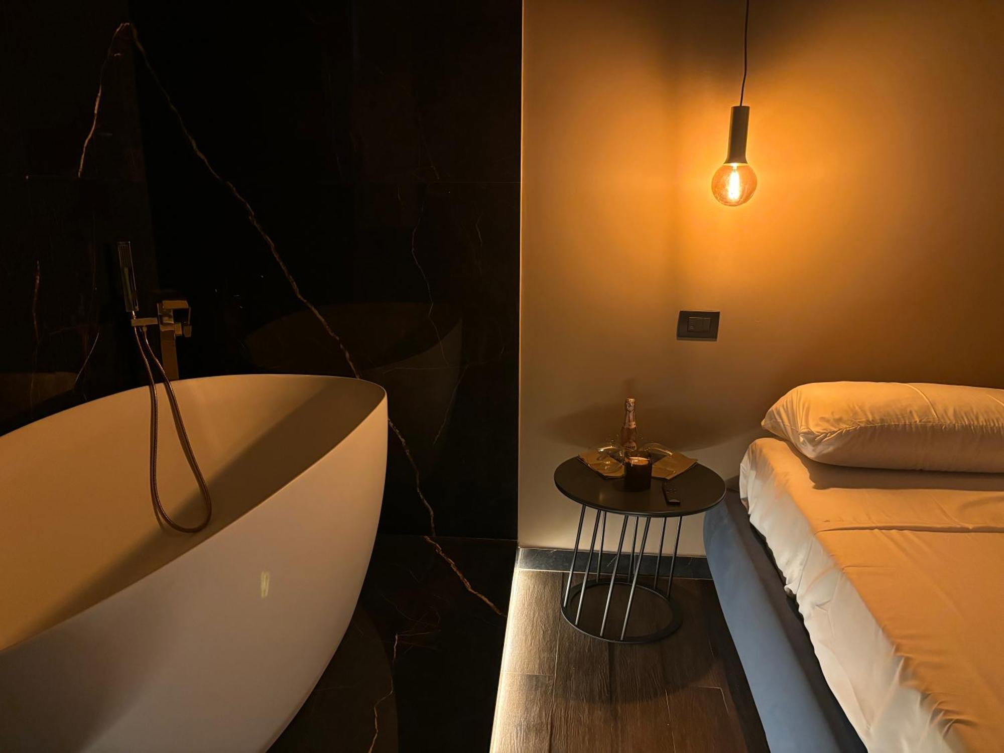 Cbh Sicitaly Group Bed and Breakfast Aci Castello Eksteriør billede