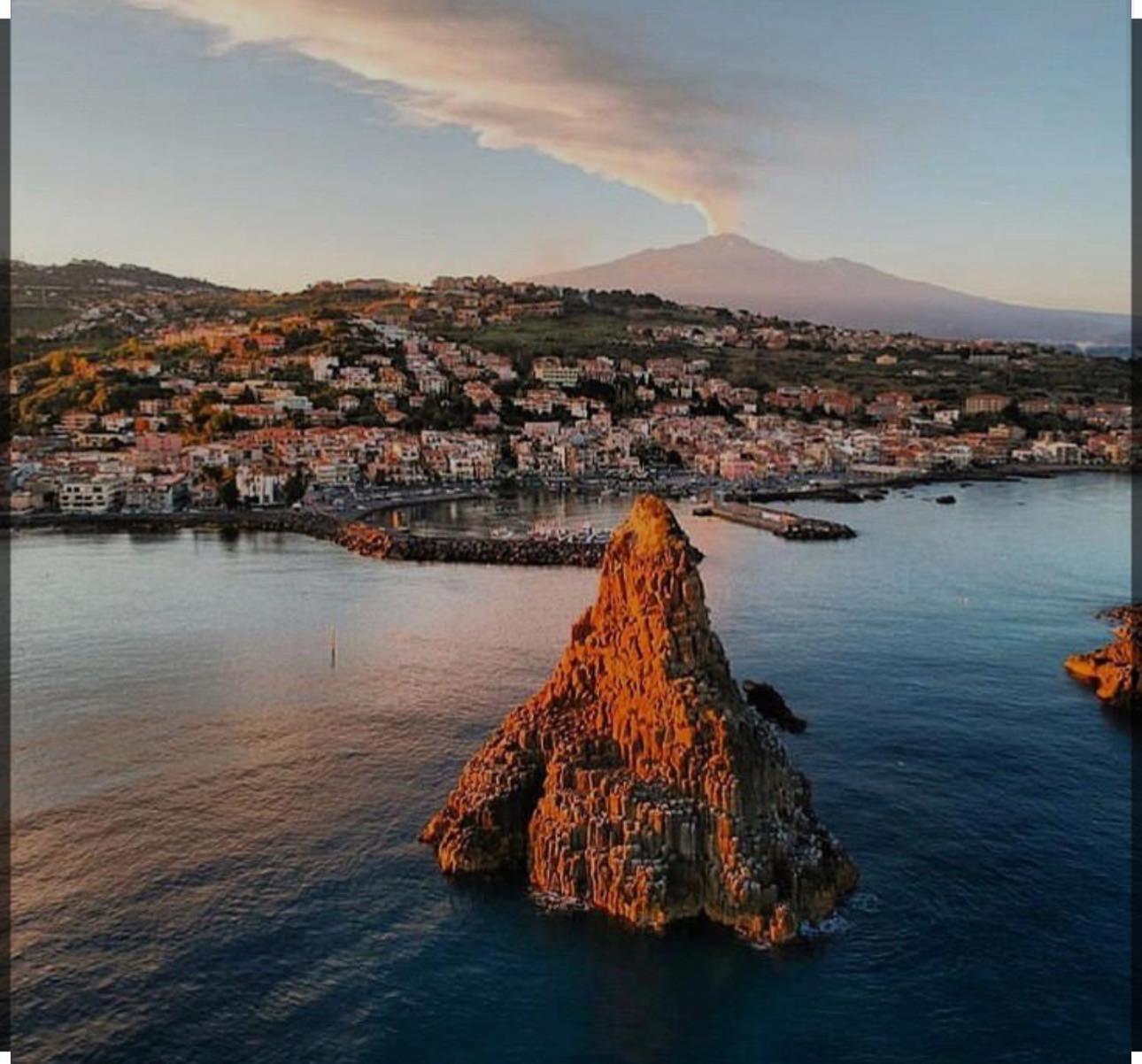 Cbh Sicitaly Group Bed and Breakfast Aci Castello Eksteriør billede